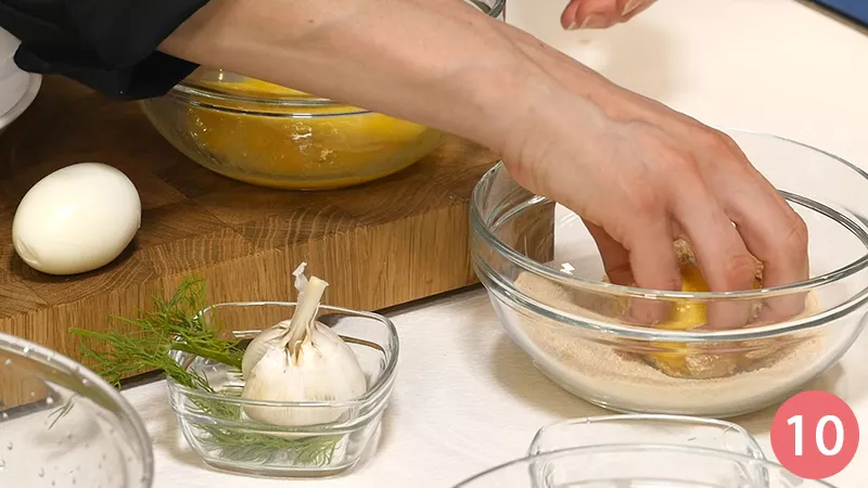 insalata-di-spinacini-con-uovo-fritto-e-salsa-tzatziki 10